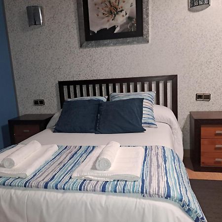 El Almendro Del Cura Villa Villarmayor  Ngoại thất bức ảnh