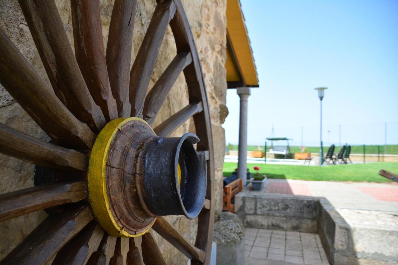 El Almendro Del Cura Villa Villarmayor  Ngoại thất bức ảnh
