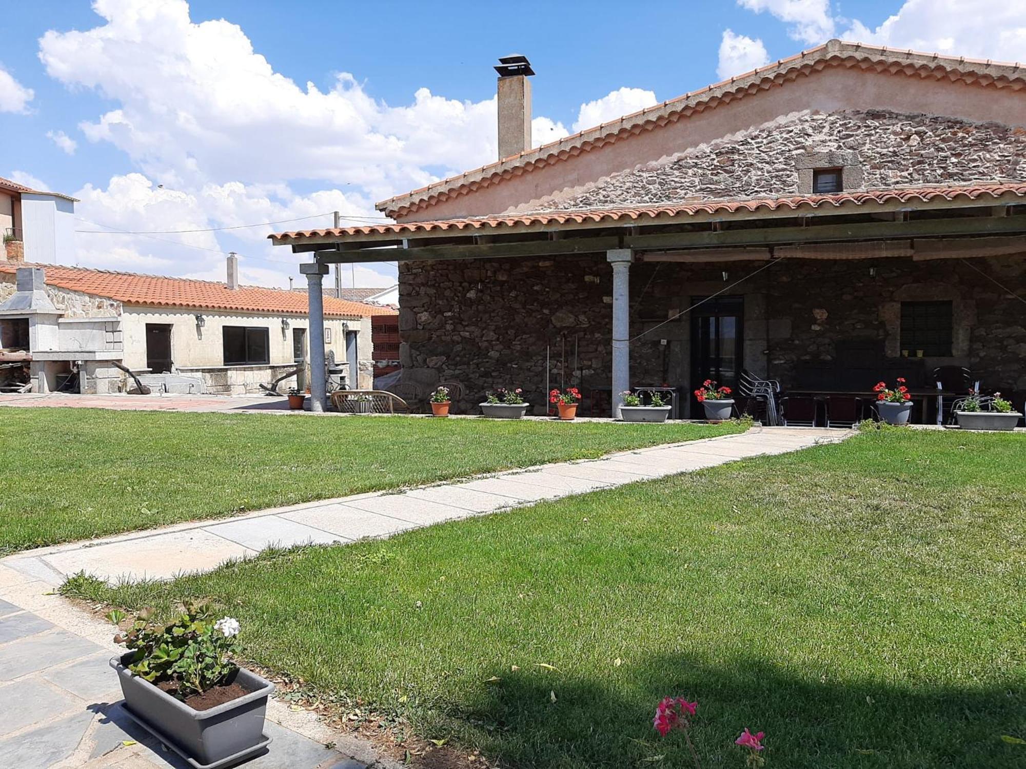 El Almendro Del Cura Villa Villarmayor  Ngoại thất bức ảnh