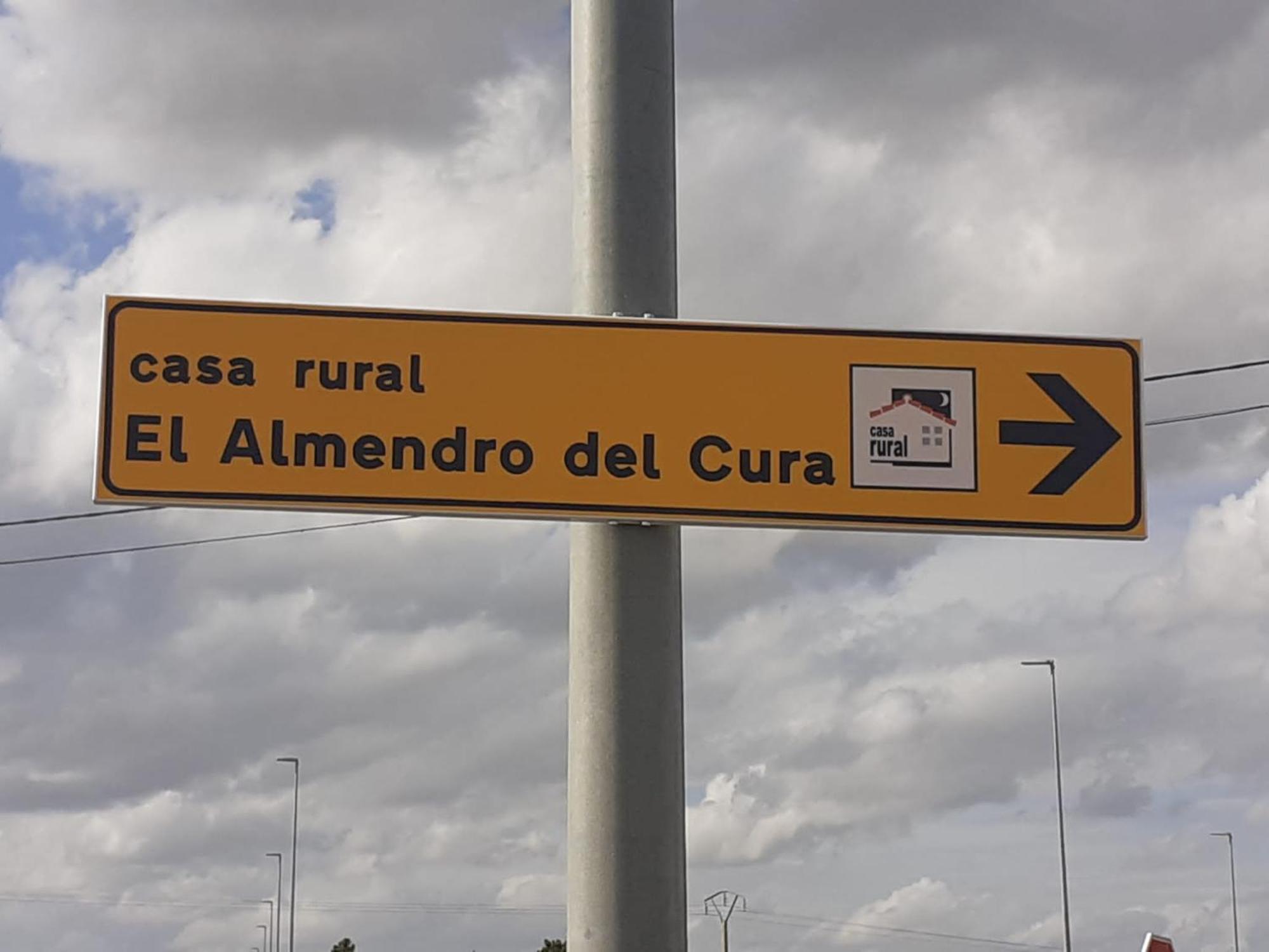 El Almendro Del Cura Villa Villarmayor  Ngoại thất bức ảnh