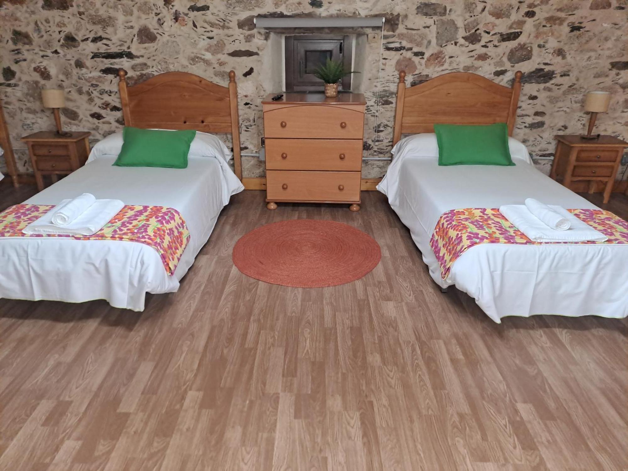 El Almendro Del Cura Villa Villarmayor  Ngoại thất bức ảnh